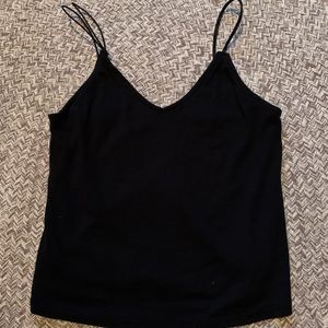 BLACK TANK CROP TOP